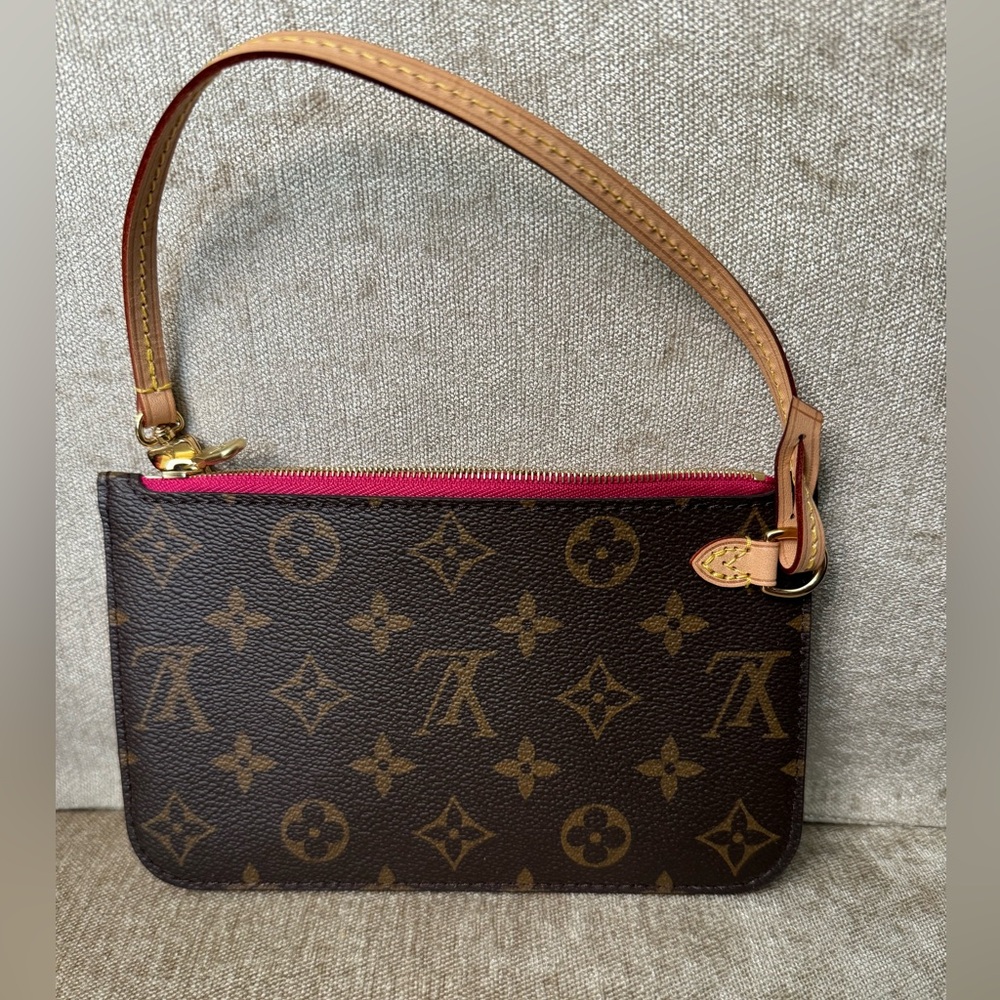 LOUIS VUITTON - NEW Neverfull Pink Pivone Pochette Monogram - for PM or …
